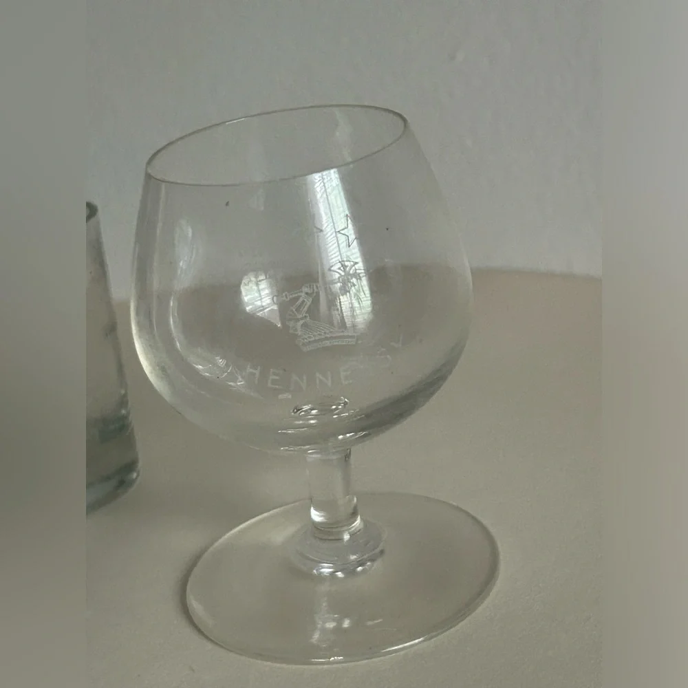 Lot 6 bundle of six tourist college Shot Glasses plus Hennessy shot glass